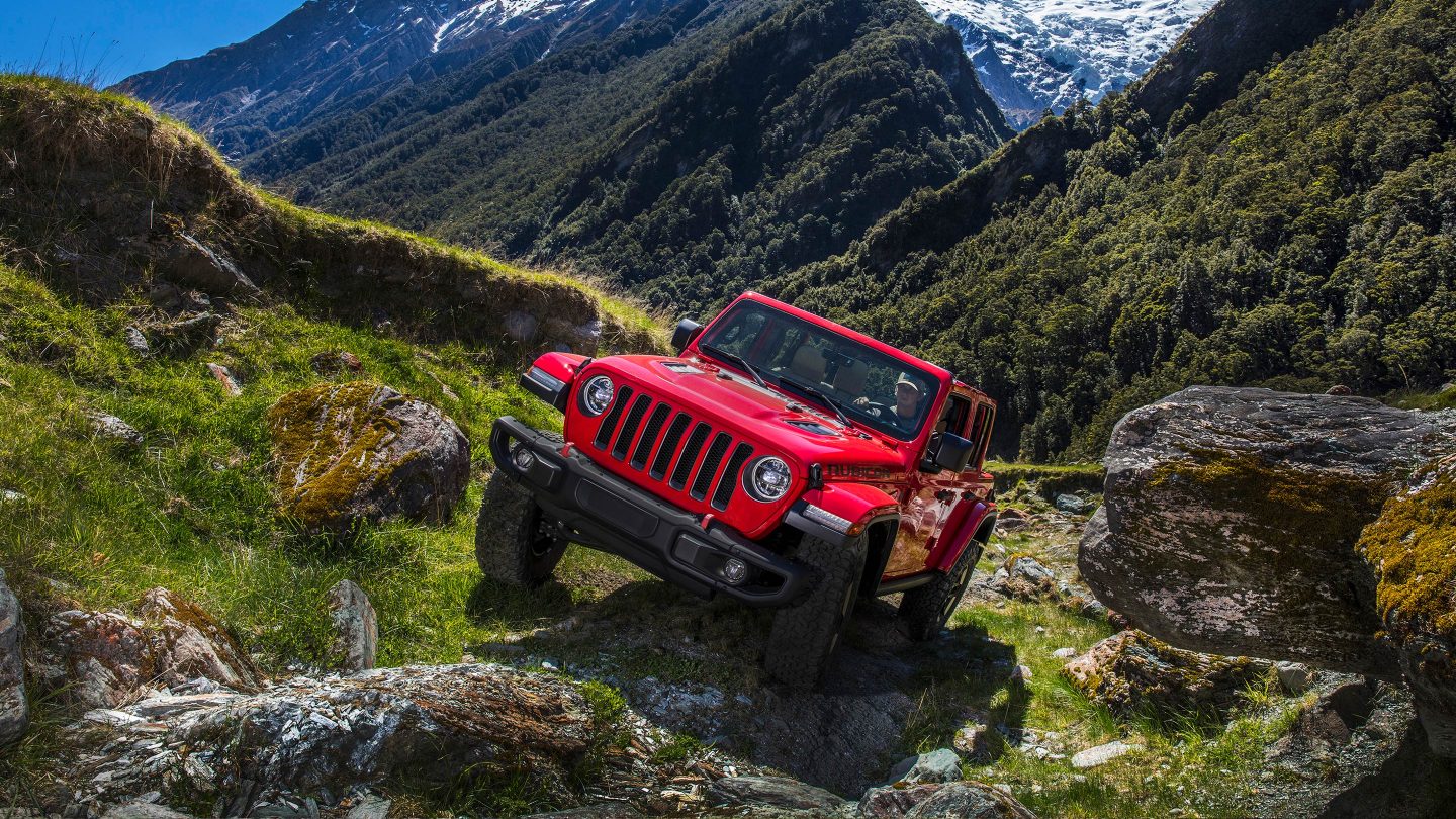 2018 Jeep All-New Wrangler Off Roading 2018 Jeep All-New Wrangler Off Roading