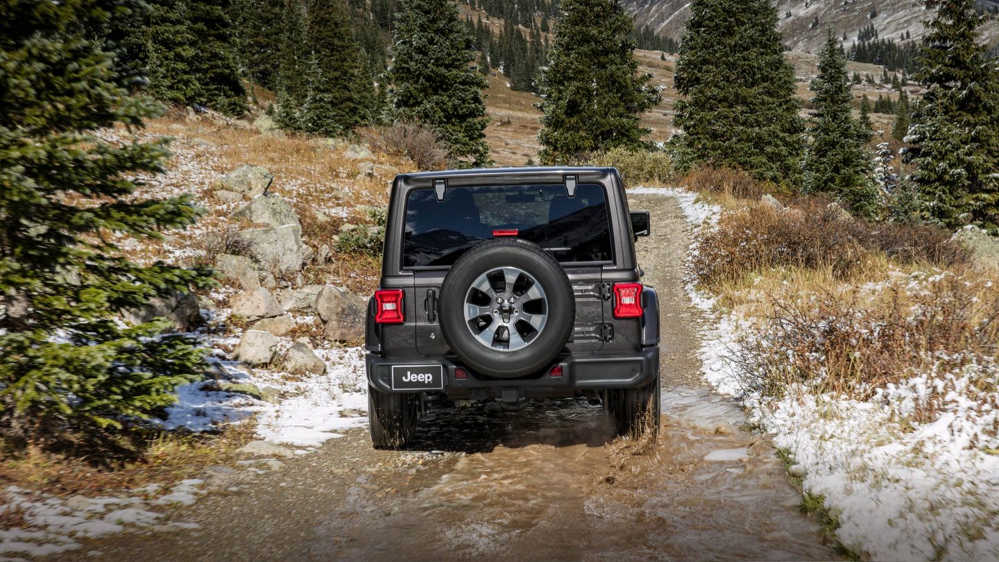 2018 Jeep All-New Wrangler Off Roading 2018 Jeep All-New Wrangler Off Roading