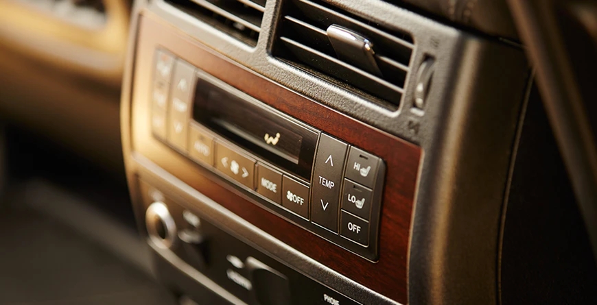 New 2020 Toyota Land Cruiser Four-Zone Automatic Climate Control New 2020 Toyota Land Cruiser Four-Zone Automatic Climate Control