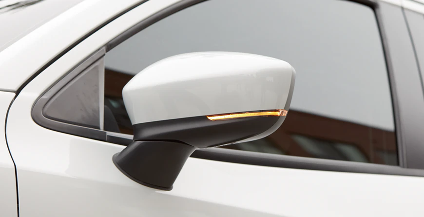 New 2020 Toyota Yaris Heated Power Side Mirrors With LED Turn Signals New 2020 Toyota Yaris Heated Power Side Mirrors With LED Turn Signals